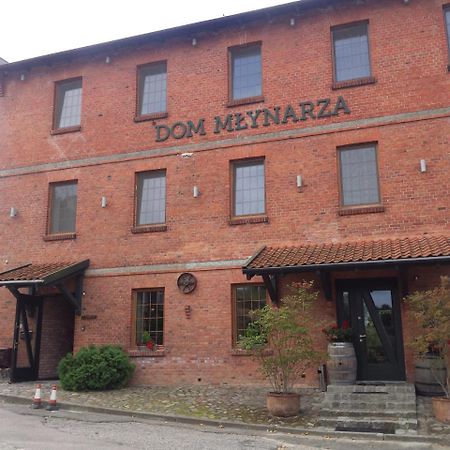 Dom Mlynarza Hotel Zukczyn Buitenkant foto